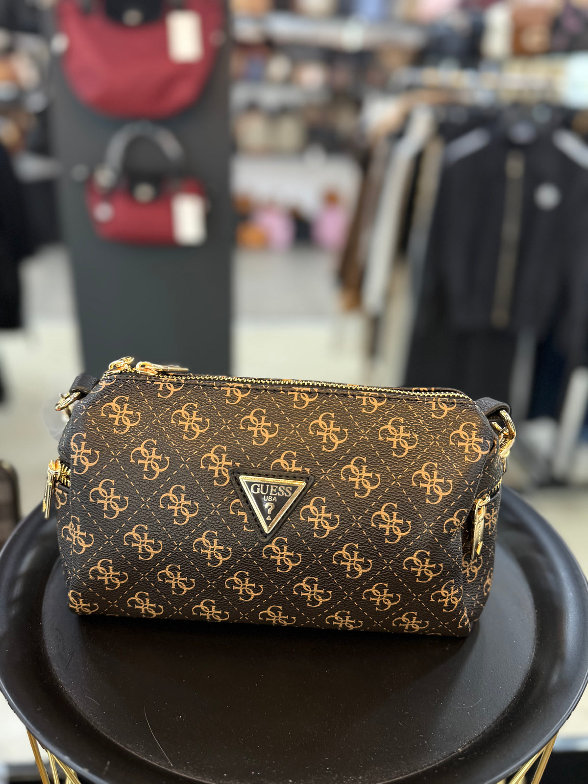 Guess καφέ