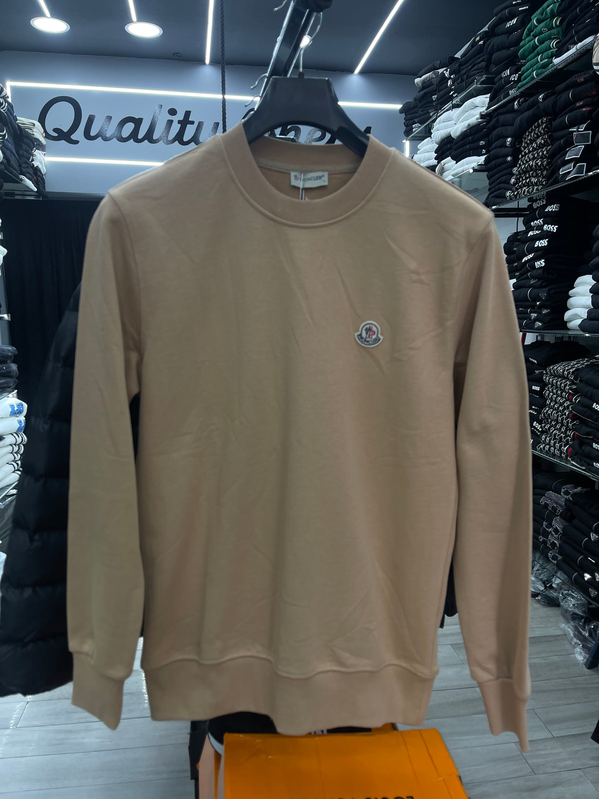 Moncler μπεζ φούτερ
