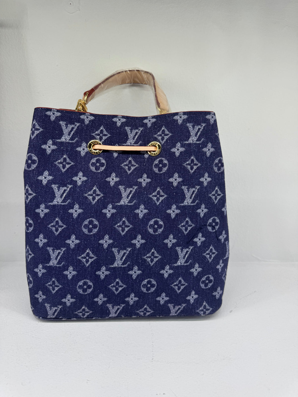 Τσαντα πουγκί Louis Vuitton