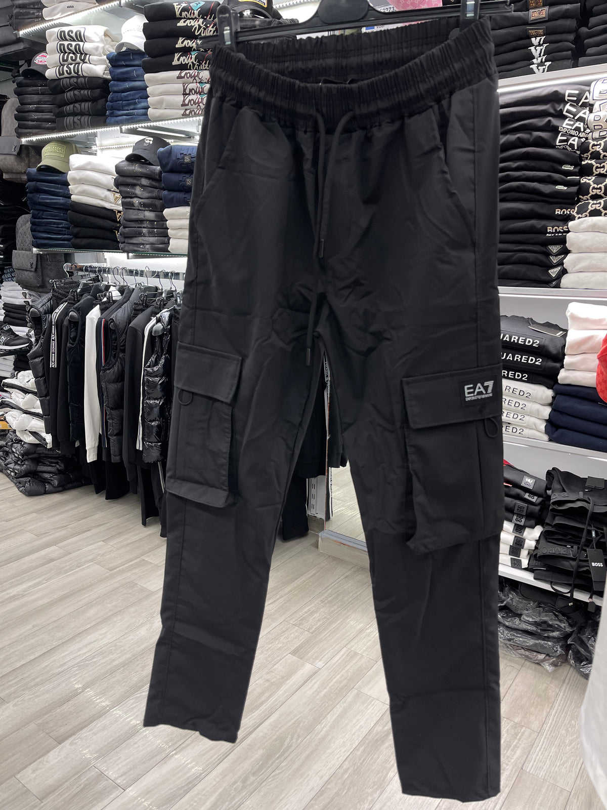 EA7 cargo